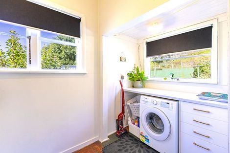 Photo of property in 20 Great North Road, Waipawa, 4210