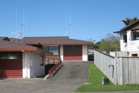 Photo of property in 14 Esmeralda Street, Welcome Bay, Tauranga, 3112