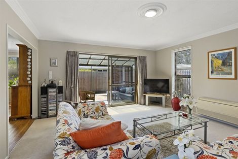 Photo of property in 22 Bowen Street, Upper Riccarton, Christchurch, 8041