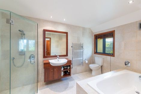 Photo of property in 2/3 Gard Street, Silverstream, Upper Hutt, 5019