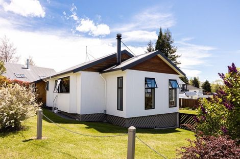 Photo of property in 3 Barbara Hay Street, Lake Tekapo, 7999