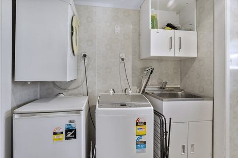 Photo of property in 2/10 Hunter Street, Hamilton Lake, Hamilton, 3204