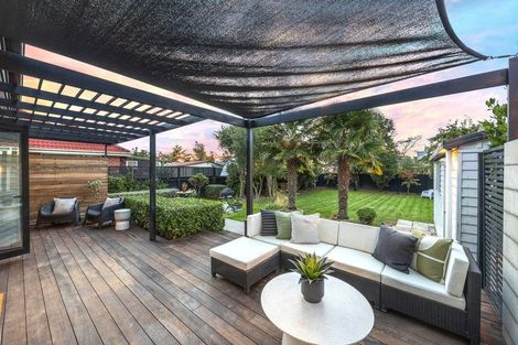 Photo of property in 239 Weston Road, St Albans, Christchurch, 8052