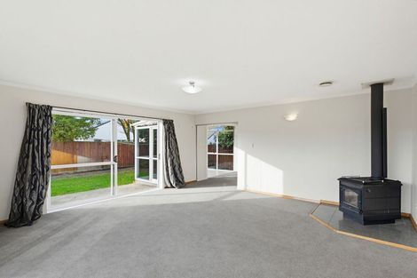 Photo of property in 10 Aztec Place, Redwood, Christchurch, 8051