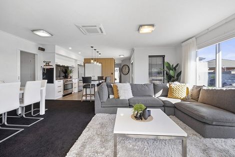 Photo of property in 58d Karamea Street, Whalers Gate, New Plymouth, 4310