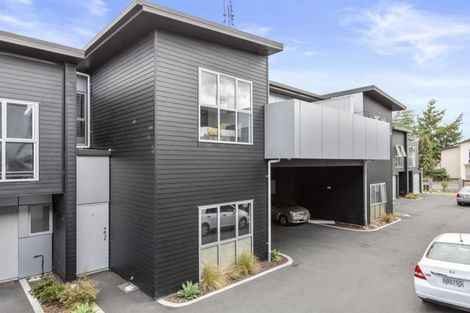 Photo of property in 100u5 Knighton Road, Hillcrest, Hamilton, 3216