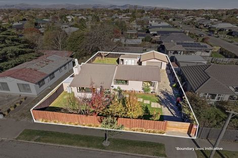 Photo of property in 94 Prestons Road, Redwood, Christchurch, 8051