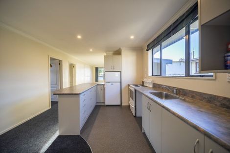 Photo of property in 12 Sutherland Street, Te Anau, 9600