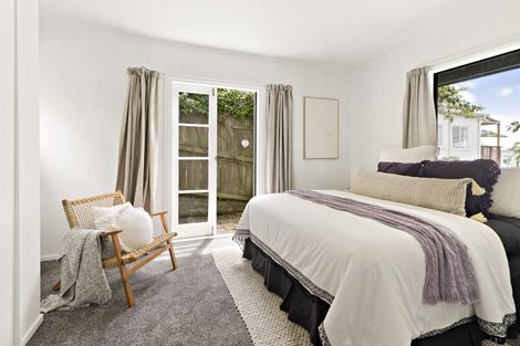 Photo of property in 12 Vallance Street, Kilbirnie, Wellington, 6022