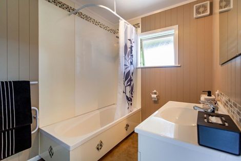 Photo of property in 127 Mckellar Place, Whangamata, 3620