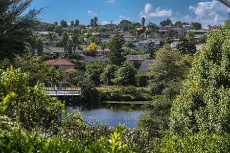Photo of property in 4 Clapton Place, Henderson, Auckland, 0612