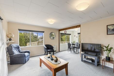 Photo of property in 79 Queens Road, Glen Avon, New Plymouth, 4312