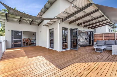 Photo of property in 43b Rawhiti Road, Manly, Whangaparaoa, 0930