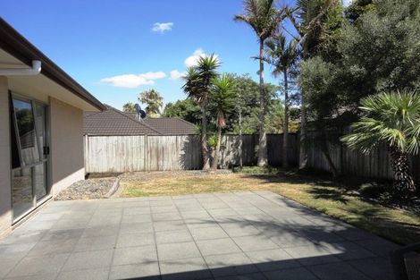 Photo of property in 14 Gilford Place, East Tamaki Heights, Auckland, 2016