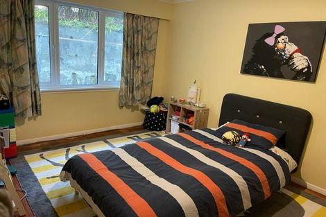 Photo of property in 24 Severn Street, Island Bay, Wellington, 6023