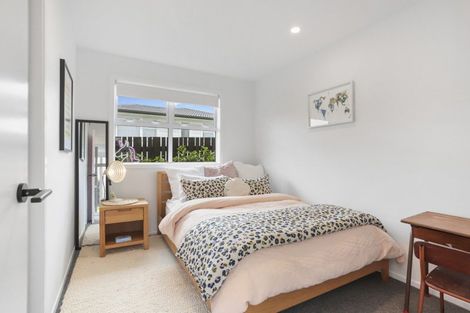 Photo of property in 4 Bayside Avenue, Te Atatu Peninsula, Auckland, 0610