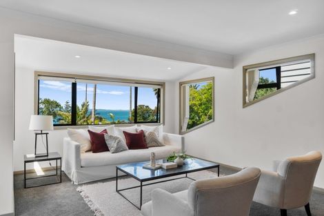Photo of property in 4 Glenoaks Rise, Mellons Bay, Auckland, 2014