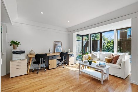 Photo of property in 143 Straven Road, Fendalton, Christchurch, 8014