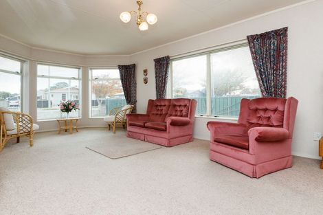 Photo of property in 3 Fairs Road, Milson, Palmerston North, 4414