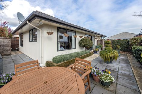 Photo of property in 14 Innisfree Place, Northwood, Christchurch, 8051