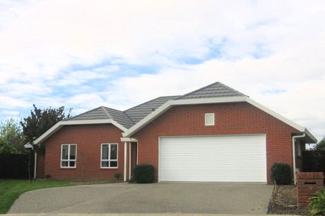Photo of property in 18 Rothesay Place, Highbury, Palmerston North, 4412