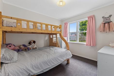 Photo of property in 19 Kelkirk Street, Kelston, Auckland, 0602