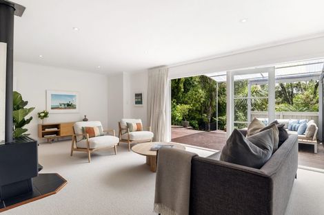 Photo of property in 1/72 Roseberry Avenue, Birkenhead, Auckland, 0626