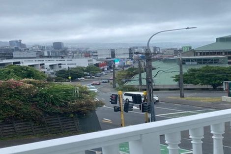 Photo of property in 1 Bidwill Street, Mount Cook, Wellington, 6021