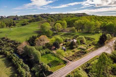 Photo of property in 940 Waimarama Road, Waimarama, Havelock North, 4294
