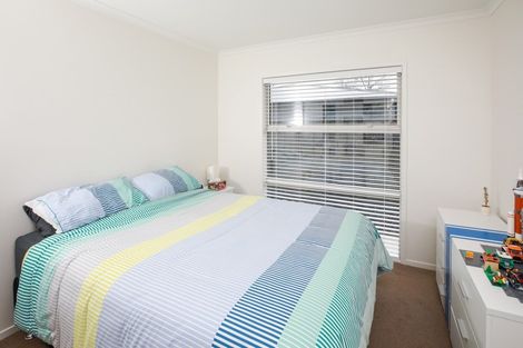 Photo of property in 28u3 Heath Street, Saint Andrews, Hamilton, 3200