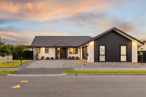 Photo of property in 3 Sarikei Avenue, Northwood, Christchurch, 8051