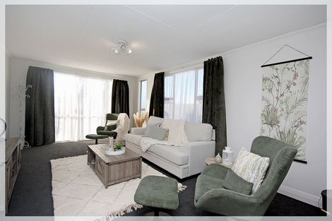 Photo of property in 10 Pratt Avenue, Foxton Beach, Foxton, 4815