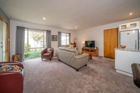 Photo of property in 215 Wairakei Road, Bryndwr, Christchurch, 8053
