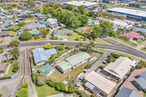 Photo of property in 14 Cholmondeley Crescent, Whitianga, 3510