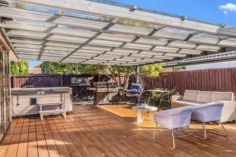 Photo of property in 64 Karnak Crescent, Russley, Christchurch, 8042