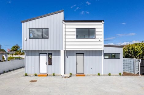Photo of property in 13 Edgerton Road, Te Atatu Peninsula, Auckland, 0610