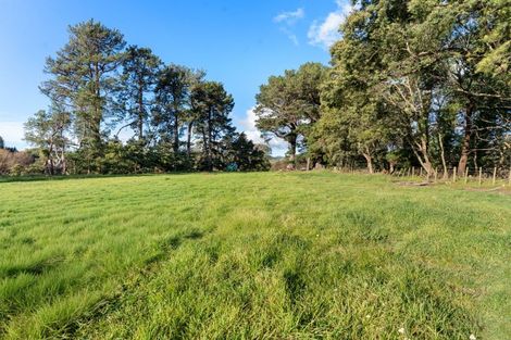 Photo of property in 172 Moeraki Road, Hinakura, Martinborough, 5784