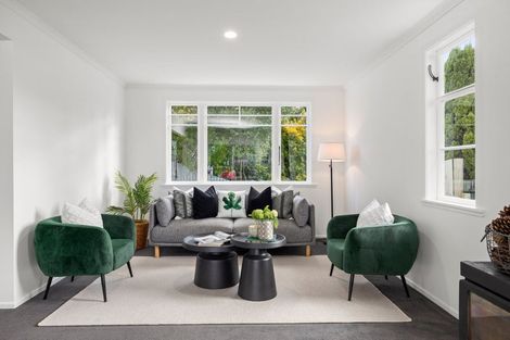 Photo of property in 100 Brandon Street, Featherston, 5710