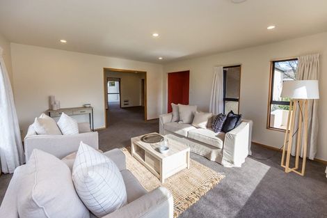 Photo of property in 21 Craven Street, Sockburn, Christchurch, 8042