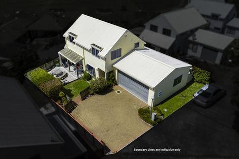 Photo of property in 7/485 Don Buck Road, Massey, Auckland, 0614