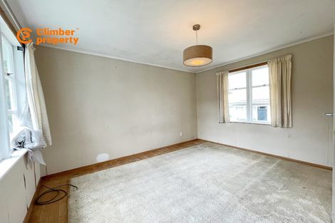 Photo of property in 8 Sherwood Avenue, Te Atatu South, Auckland, 0610