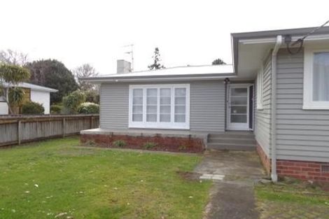 Photo of property in 18 Enderby Drive, Te Atatu Peninsula, Auckland, 0610