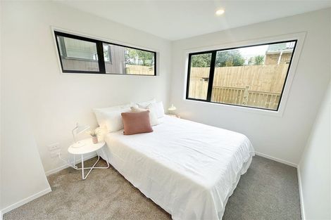 Photo of property in 3/9 Schnapper Rock Road, Greenhithe, Auckland, 0632