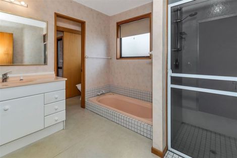 Photo of property in 11 Rossiter Avenue, Redwood, Christchurch, 8051
