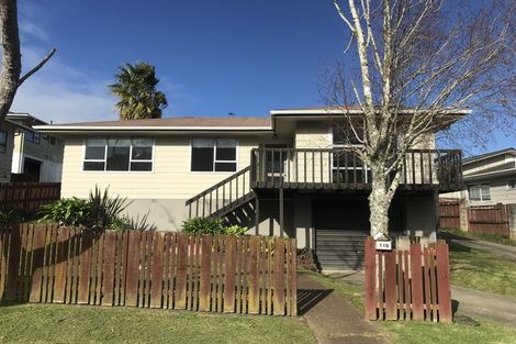 Photo of property in 119 Lynn Road, Bayview, Auckland, 0629