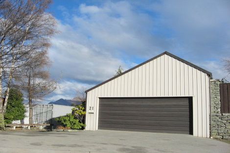 Photo of property in 21 Panorama Terrace, Queenstown, 9300