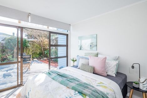 Photo of property in 73 Golf Road, Paraparaumu Beach, Paraparaumu, 5032