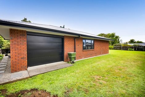 Photo of property in 17a Kauri Street, Inglewood, 4330