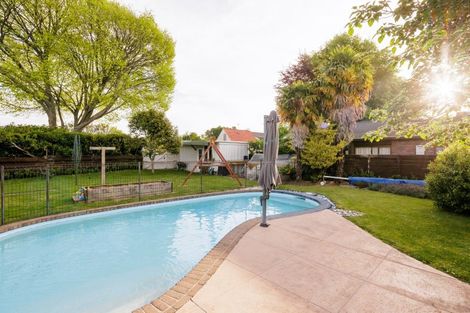 Photo of property in 123a Taylor Street, Cambridge, 3434