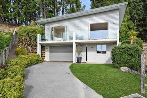 Photo of property in 12 Bovett Place, Wanaka, 9305